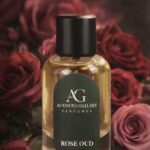 عطر شرقي للجنسين يتميز بتركيبة غنية تعكس الكرم والأناقة، وغالباً ما يدمج بين النوتات الفرنسية واللمسات العربية الدافئة. تتكون تركيبته العطرية الأساسية من زهرة البرتقال، الكمثرى، اللوز، عرق سوس، والقهوة في القلب، بينما ترتكز قاعدته على الفانيليا والعود.
